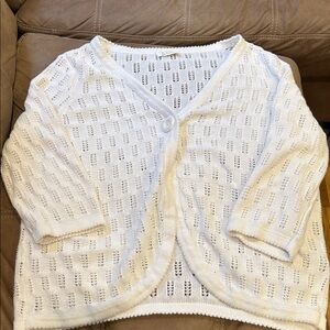 White knitted cardigan